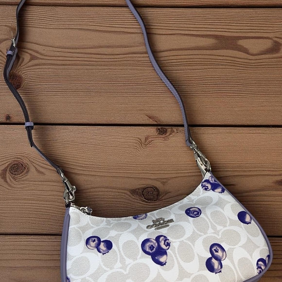 Coach White and Purple Crossbody Bag - Picture 8 of 9